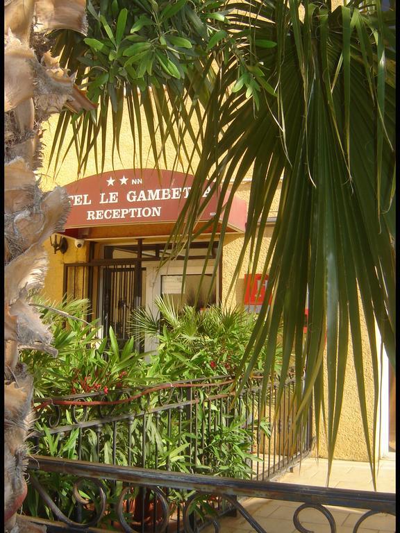 Hotel Le Gambetta Vias Exterior photo