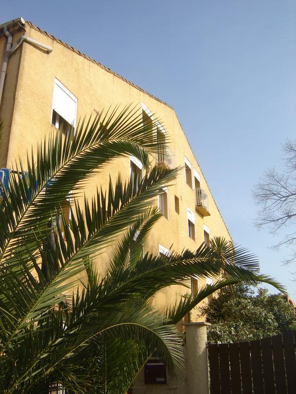 Hotel Le Gambetta Vias Exterior photo